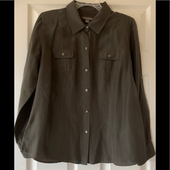 Tommy Bahama Silk Blouse NWOT sz M - Picture 1 of 3